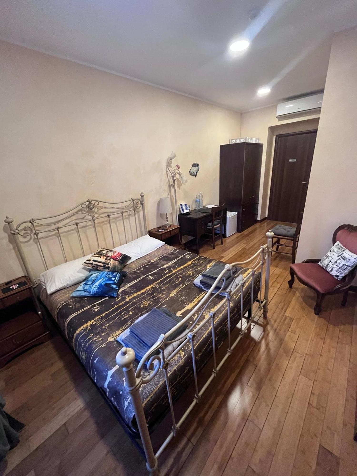 Casa Friends Lingotto Ospedali Metro Spezia Hotel Turin Bagian luar foto